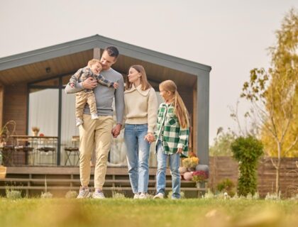 Projekty domów jednorodzinnych a wymagania działki - jak dopasować bryłę budynku do warunków zabudowy?